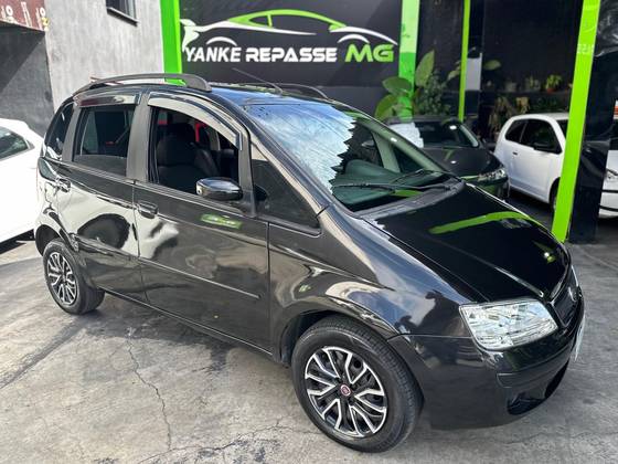 FIAT IDEA 1.4 MPI ELX 8V FLEX 4P MANUAL FIAT IDEA 1.4 MPI ELX 8V FLEX 4P MANUAL